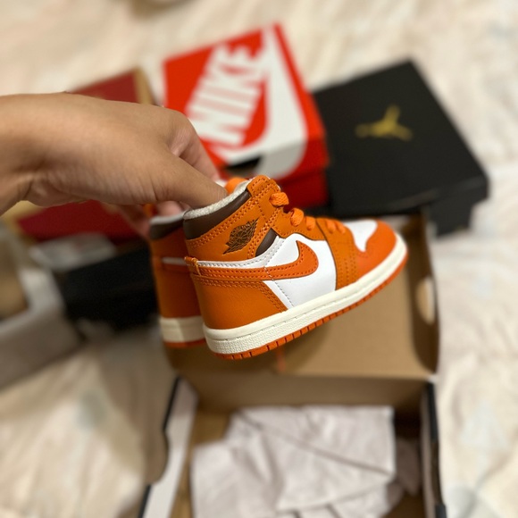 Jordans - Picture 6 of 6